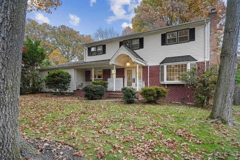 25 Westminster Dr - Photo 1