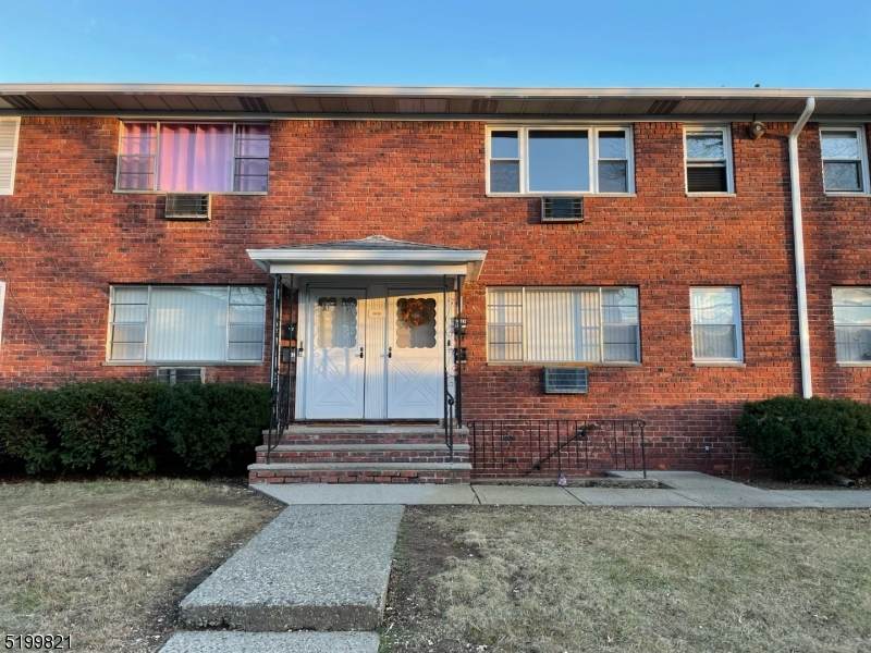 10 Gonnelli St - Photo 1
