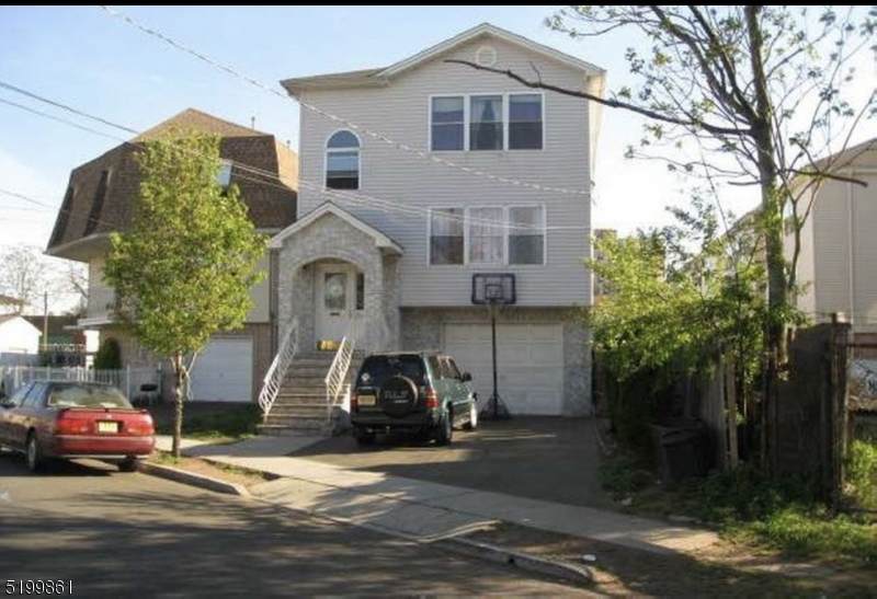 738 Livingston - Photo 1