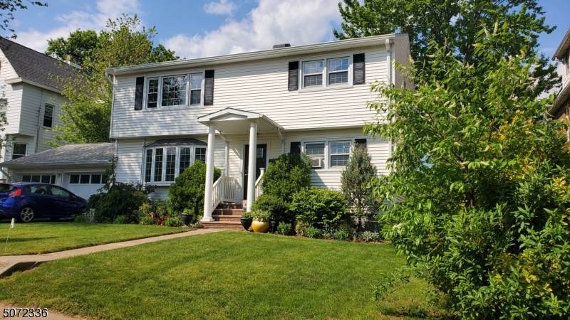 42 Walnut St - Photo 1