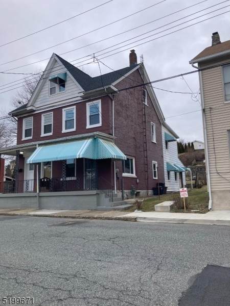 295 Warren St - Photo 1