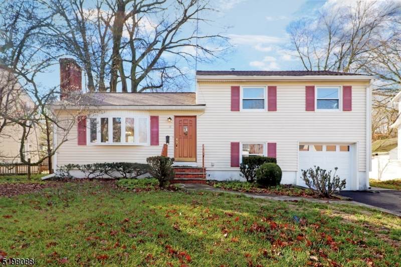 19 Filmore Ave - Photo 1