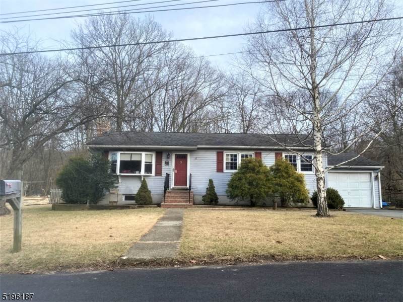 14 Sanders Ct - Photo 1
