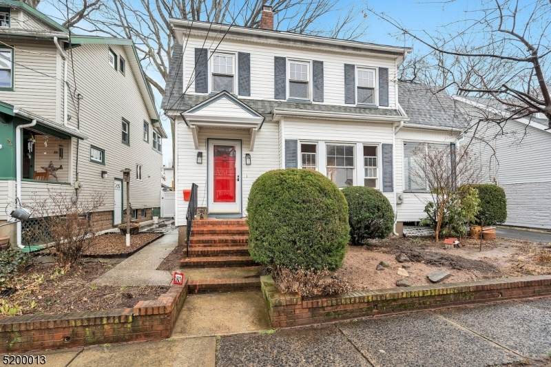 180 Linden Ave - Photo 1