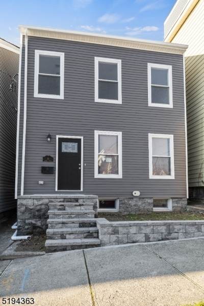13 Brown Ave - Photo 1
