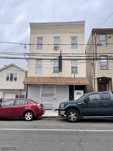 96 Summer Ave - Photo 1