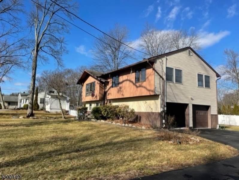 52 Ball Ave - Photo 1