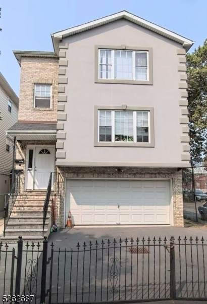 582 3Rd St - Photo 1