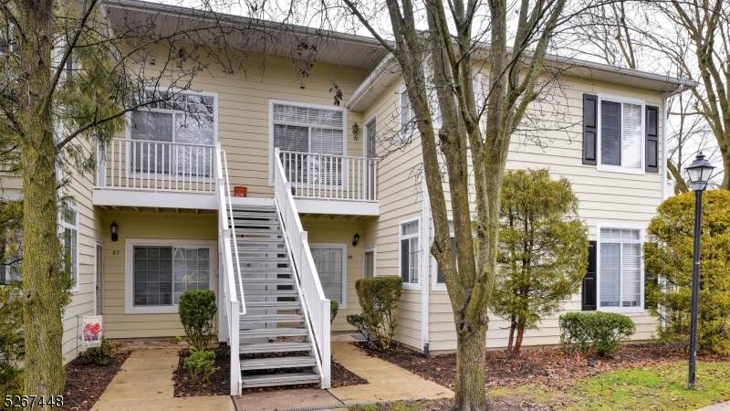 89 Wentworth Rd - Photo 1