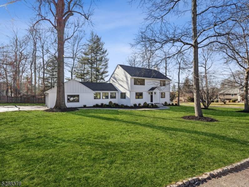 78 Woodwild Way - Photo 1