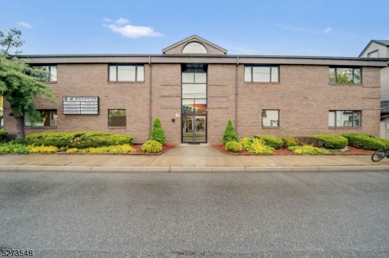42 Locust Ave - Photo 1
