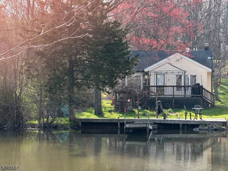 98 Tintle Ave - Photo 1