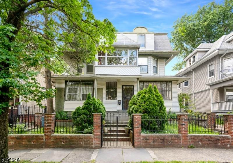 845 S 12Th St - Photo 1