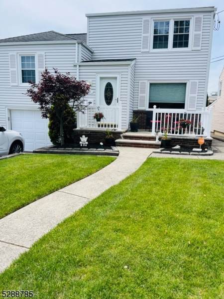 503 Greylock Pkwy - Photo 1