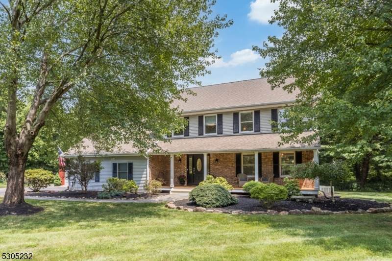 16 Carey Rd - Photo 1