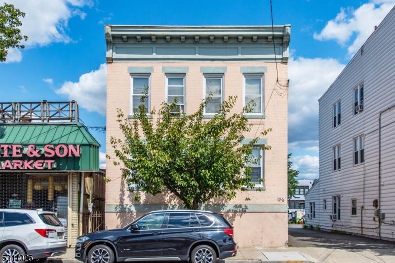 120 Franklin St - Photo 1