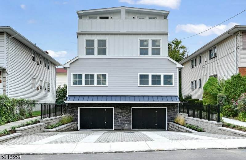 84 Spring St - Photo 1