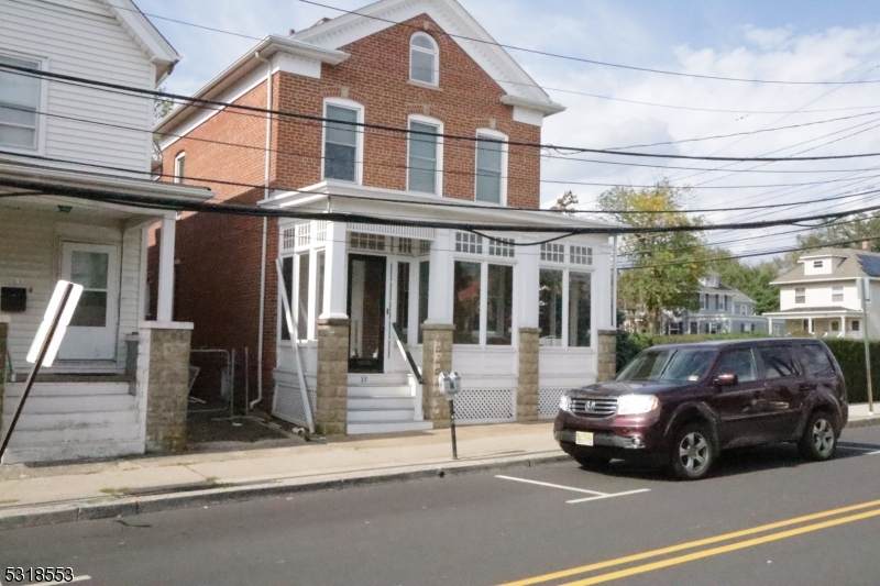39 Davenport St - Photo 1