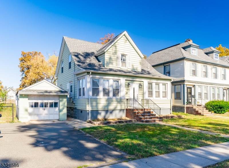 127 E Grant Ave - Photo 1