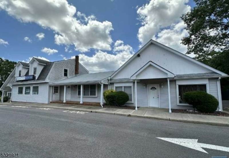 429 Lacey Rd - Photo 1