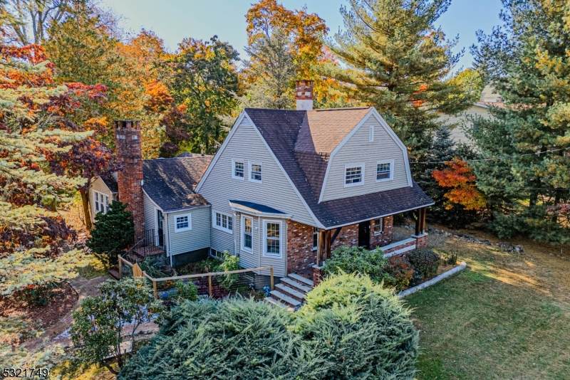 149 Hillside Ave - Photo 1