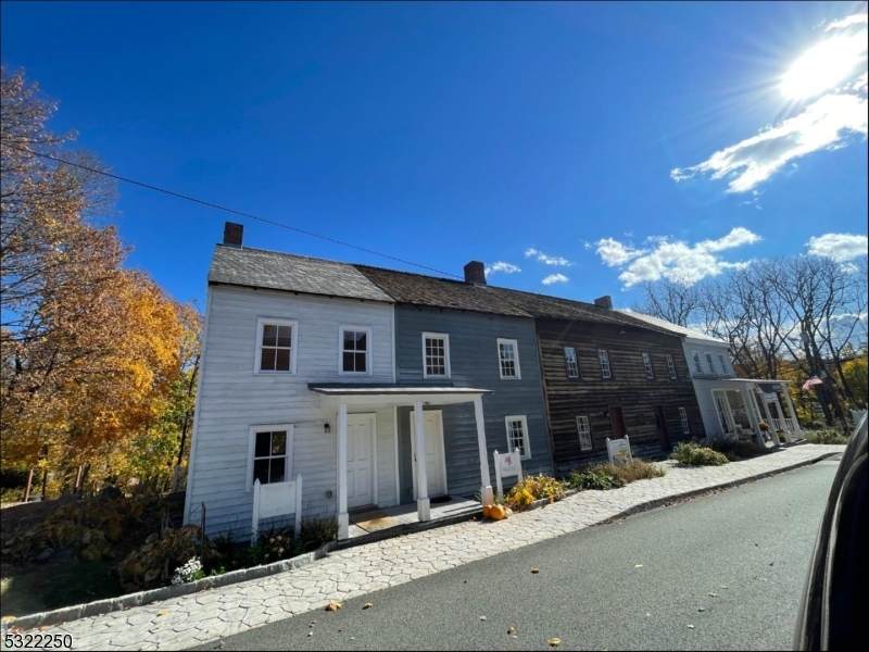 2 Walnut St - Photo 1