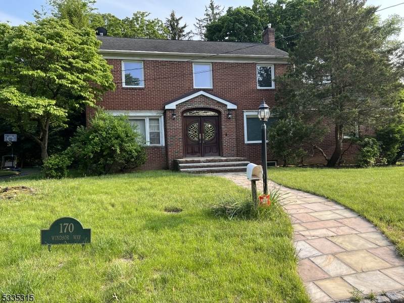 170 Windsor Way - Photo 1