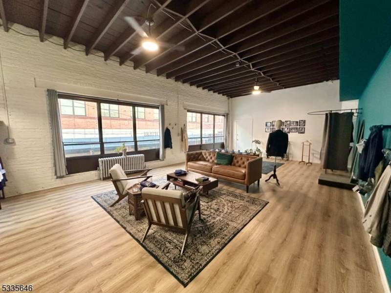 348 Bloomfield Ave - Photo 1