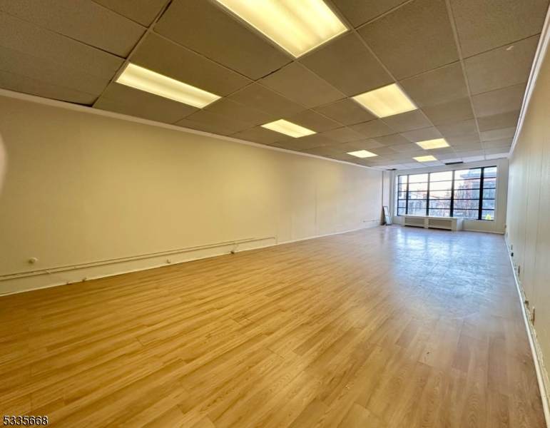 348 Bloomfield Ave - Photo 1