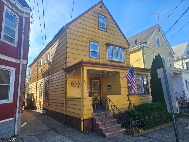 60 Murray Ave - Photo 1