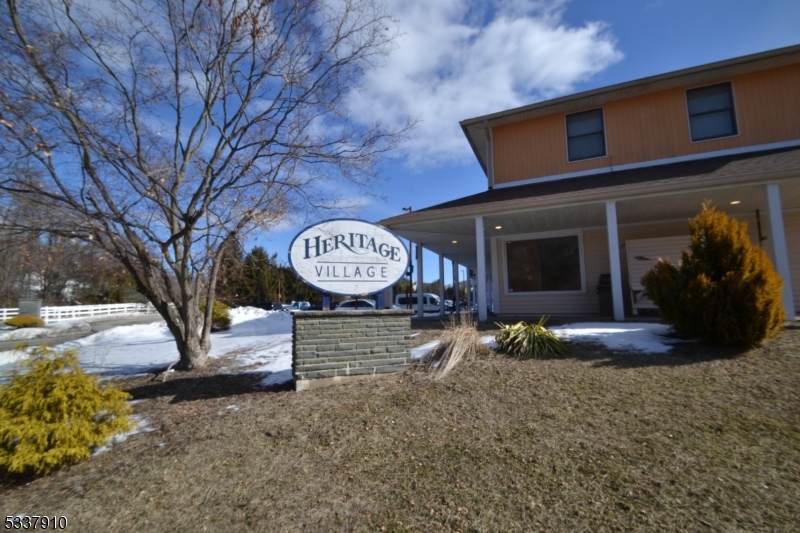 100 Quarry Rd - Photo 1
