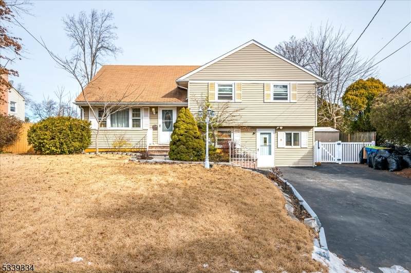 3 Briarwood Dr - Photo 1