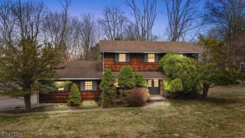 95 Skyview Dr - Photo 1