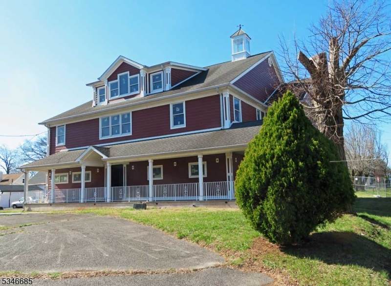 2223 Saint Georges Ave - Photo 1