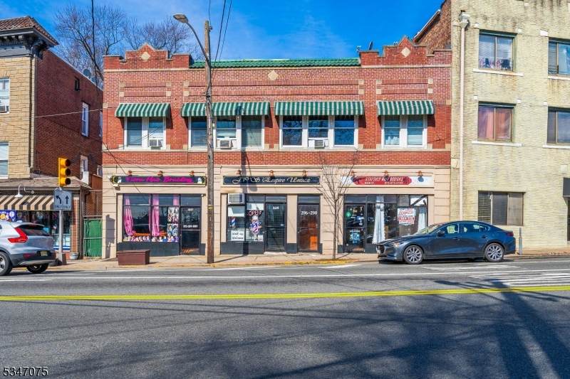 296 Main St - Photo 1