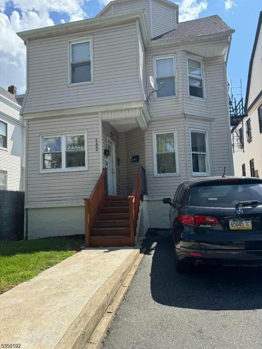 162 N 14Th St - Photo 1