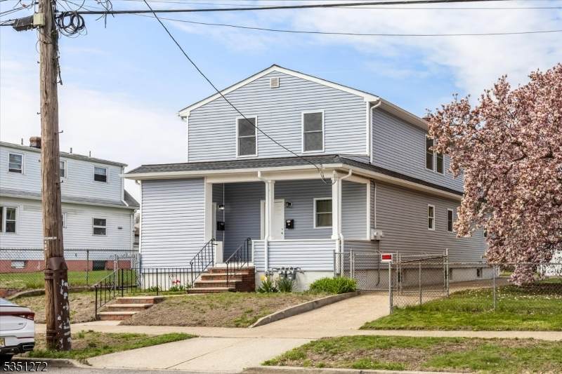 32 E 4Th St - Photo 1