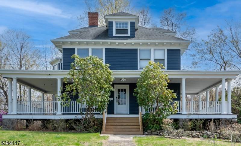 144 Passaic Ave - Photo 1