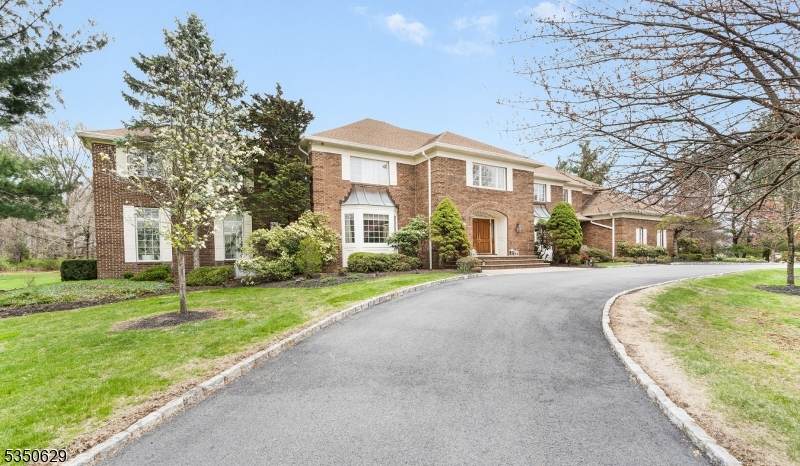 4 Ascot Ln - Photo 1