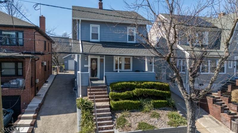 51 Hughes St - Photo 1