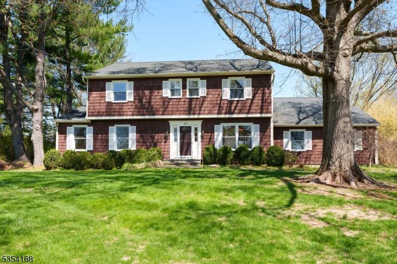20 Bayberry Ln - Photo 1