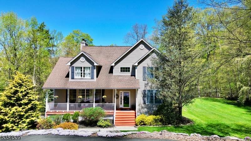 22 Forest Ridge Ter - Photo 1