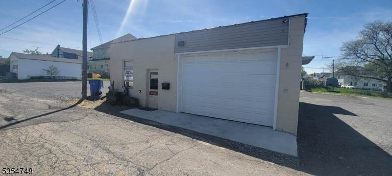 555 Memorial Parkway - Photo 1