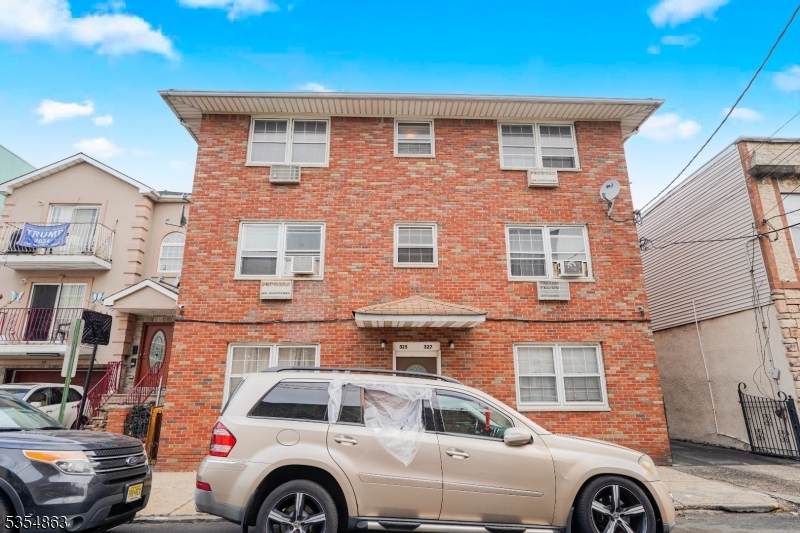 325 John Street - Photo 1