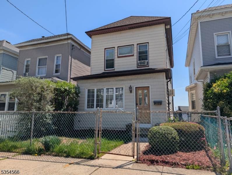 288 Elm St - Photo 1