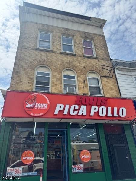 148 Bloomfield Ave - Photo 1