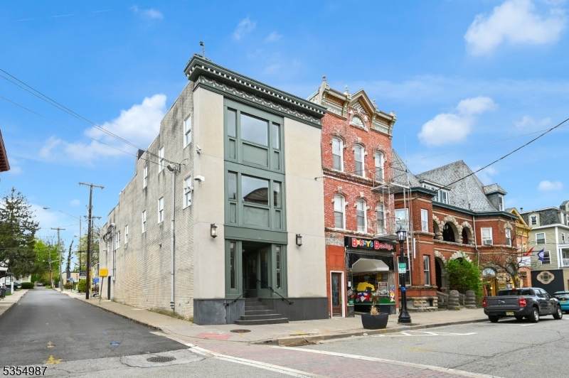 170 Spring St - Photo 1