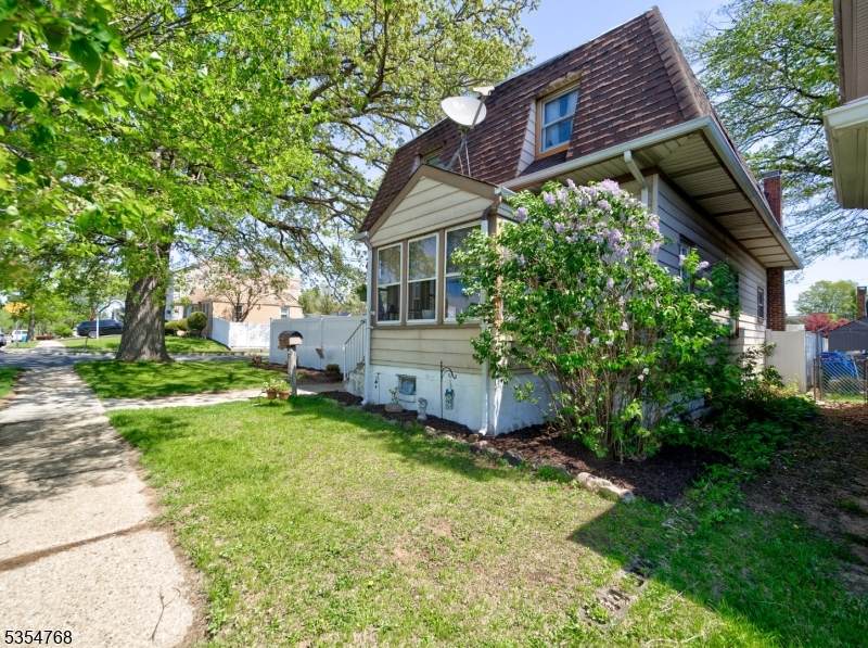 36 Frederick St - Photo 1