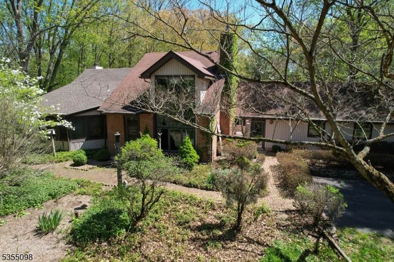 22 Pine Hill Rd - Photo 1