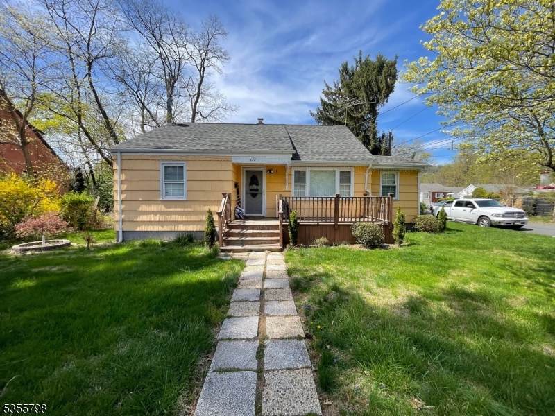 275 Muriel Ave - Photo 1